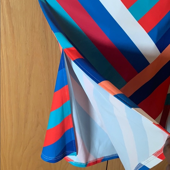 Dress - Picture 2 of 5